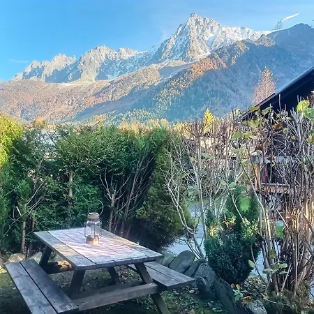 Cosy Petite T3, Jardin, Terrasse, Parking. Chamonix Mont-blanc. Chalet Les Houches
